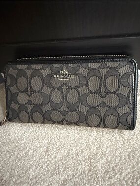 Coach Signature Zip Wallet in Black and Gray Jacquard